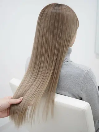 ロング 近江琉奈☆透明感カラ ー☆髪質改善☆のヘアスタイル