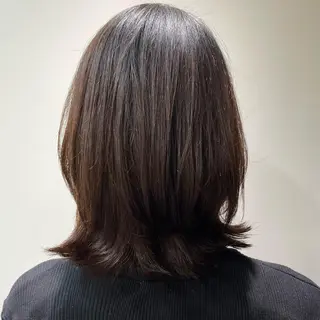 ミディアム 髪質改善✨美髪矯正✨ KAREN🍓のヘアスタイル