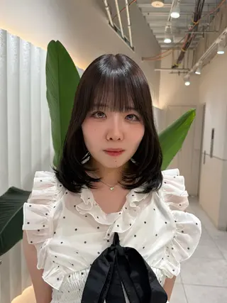 セミロング カラー ラベンダー💜オリー ブ‪💚暗髪🖤のヘアスタイル