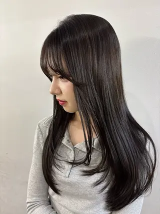 セミロング 山西 真奈のヘアスタイル
