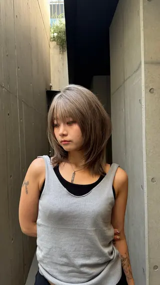 ミディアム カラー だいち/ブリーチ/ レイヤーカットのヘアスタイル