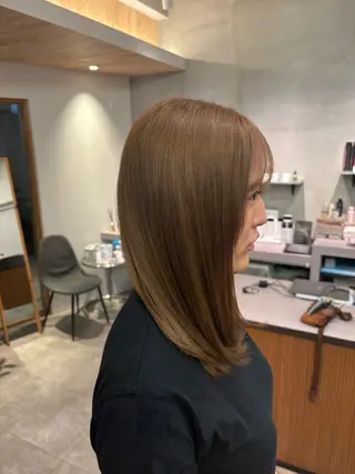 セミロング カラー 鮫島海斗☆レイヤー☆ ハイトーンのヘアスタイル