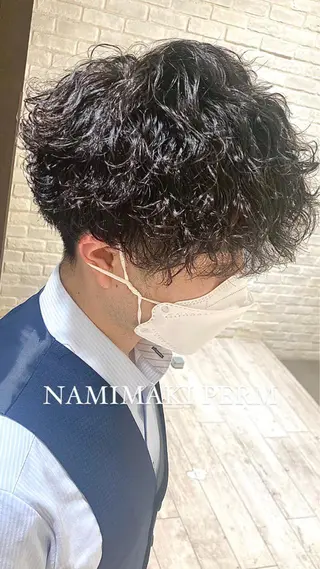 パーマ メンズ 曲がる縮毛矯正 LIBER 岩名のヘアスタイル