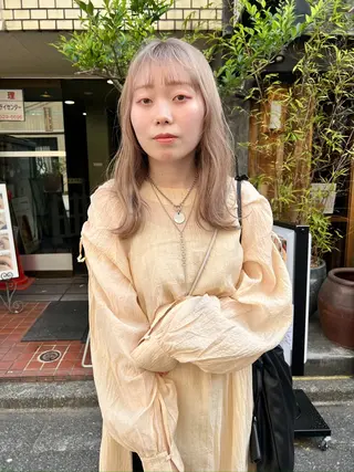 ロング カラー 顔周りレイヤーカット ブリーチminamiのヘアスタイル
