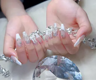 ネイル Lyna 池袋のネイルデザイン