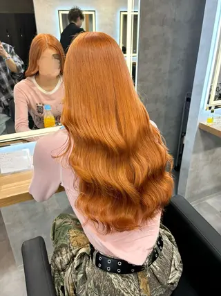 ロング カラー パーマ ヘアアレンジ 透明感ブリーチカラー 🌈TOMOHIROのヘアスタイル