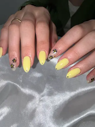ネイル nailroom sb𓈒𓂂𓏸のネイルデザイン