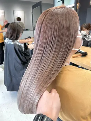 セミロング カラー レイヤー似合わせ 透明感カラーりきやのヘアスタイル