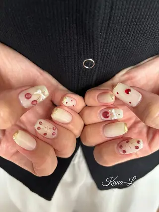 ネイル 芦辺 香奈のネイルデザイン