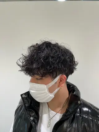 ショート パーマ 【シャドウパーマ センターパート】義心のヘアスタイル