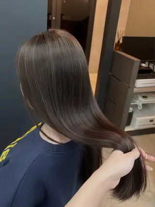 カラー 宮島 華湖のヘアスタイル