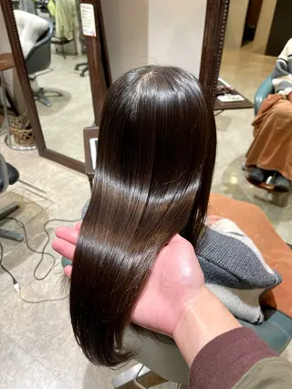 ロング 尼丁 勇磨のヘアスタイル
