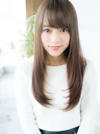ロング おしゃれ染めで白髪を 染める/山口玲緒奈のヘアスタイル