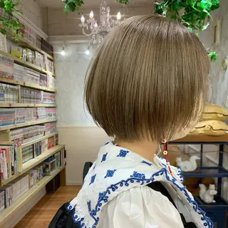 ショート カラー 🌱小顔魅せショート 髪質改善カラー/泉綺のヘアスタイル