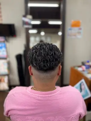 カラー パーマ メンズ 生駒のパーマ達人 FEELけんけんのヘアスタイル