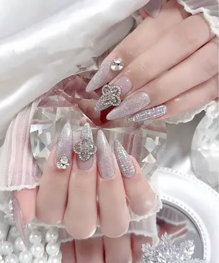 ロング E🌷nail 長さだし専門店のネイルデザイン