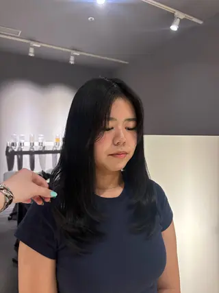 ロング 橋本 璃子のヘアスタイル