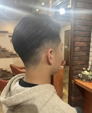 ショート flencia 丸 和博|カットのヘアスタイル