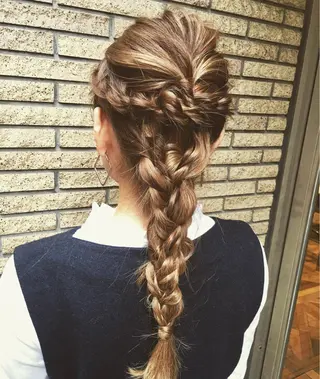 ロング カラー ヘアアレンジ 長谷川 香織のヘアスタイル