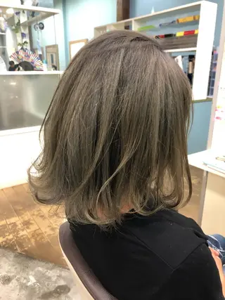 ミディアム 吉田 凌也のヘアスタイル