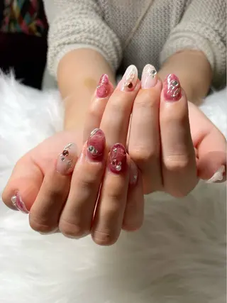 ネイル アリスローザ yukiのネイルデザイン