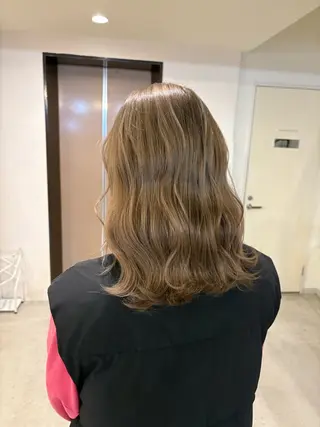 ミディアム 山形 梨沙のヘアスタイル