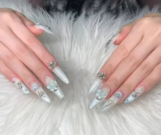 ネイル Lee Nailsのネイルデザイン