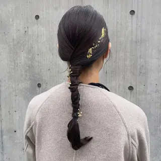 セミロング ヘアアレンジ カジュアルを女っぽく 𝗮𝘆𝗮𝗰𝗼のヘアスタイル