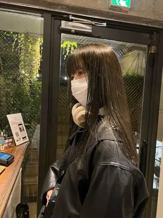 ロング パーマ×透明感カラー MIOのヘアスタイル