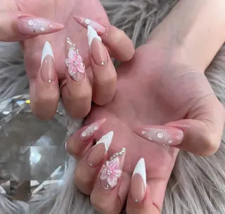 ネイル Lenie Nail Salonのネイルデザイン