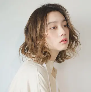 ショート パーマ レイヤー/大人ボブ| ワタナベ リョウカのヘアスタイル