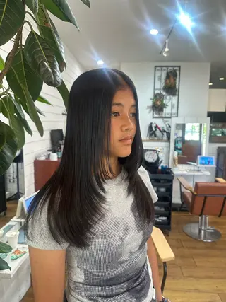 ロング 福井 咲羅のヘアスタイル