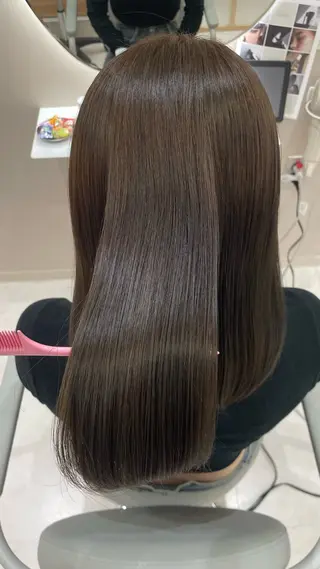 セミロング カラー Zina千葉2nd 💫萌音のヘアスタイル