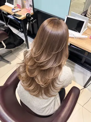 ロング カラー 🩵レイヤー✖︎ 髪質改善🩵リョウヤのヘアスタイル