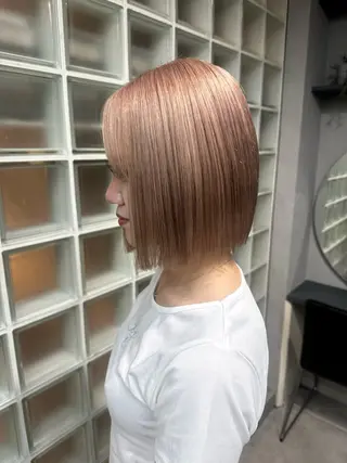 ショート urara♡/ Bob.透明感カラーのヘアスタイル