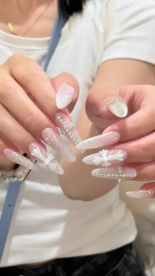 ネイル akemi LANDTENJINのネイルデザイン