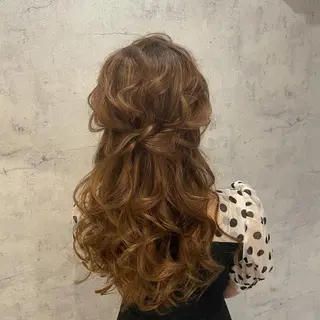 ロング ヘアアレンジ 【カメレオン】 上村 祥子のヘアスタイル