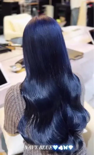 ロング 赤木 雅のヘアスタイル