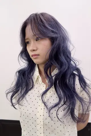 ロング カラー マツザキ マナトのヘアスタイル