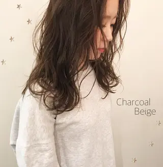 セミロング カラー 市川 千夏のヘアスタイル