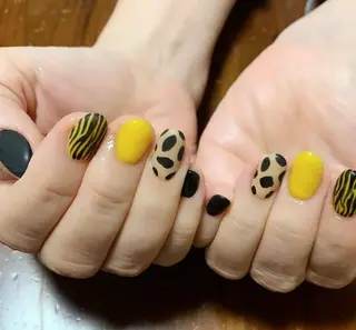 ネイル MHR nailのネイルデザイン