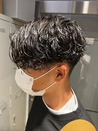 ミディアム パーマ メンズ 横浜駅メンズパーマ師 🌀岩﨑弘成🌀のヘアスタイル