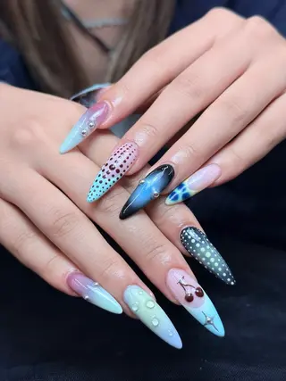 ネイル Iconic Nailのネイルデザイン