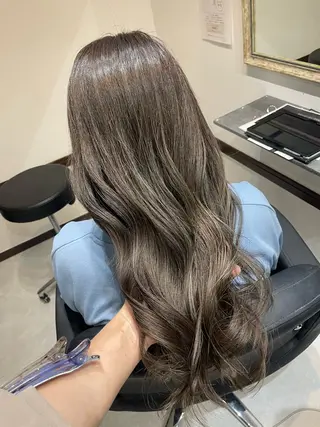 ロング 寺本 早希のヘアスタイル