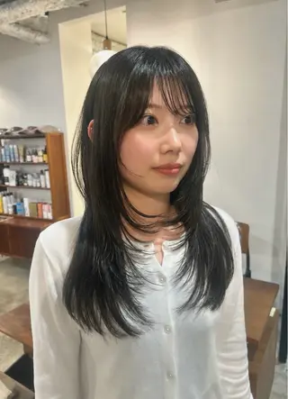 セミロング chico .のヘアスタイル