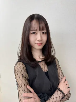 ミディアム カラー ヘアアレンジ ミディアム/レイヤー ✨無料カット ケイシのヘアスタイル