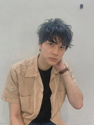 ショート パーマ メンズ 三矢 ちなつのヘアスタイル