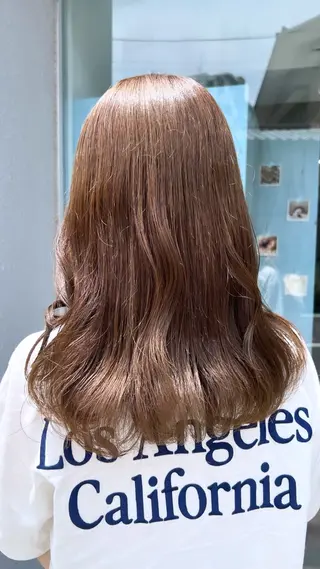 ミディアム カラー 透明感カラー Hikariのヘアスタイル