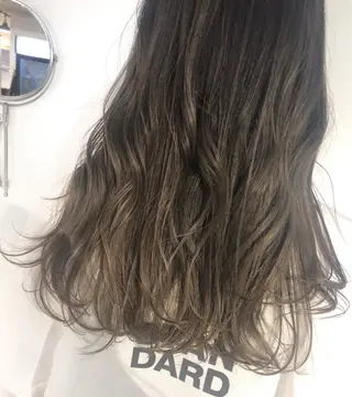 ロング カラー 🍊新宿南口🍊 ERINAのヘアスタイル