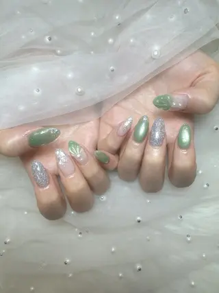 ネイル Queeens nailのネイルデザイン